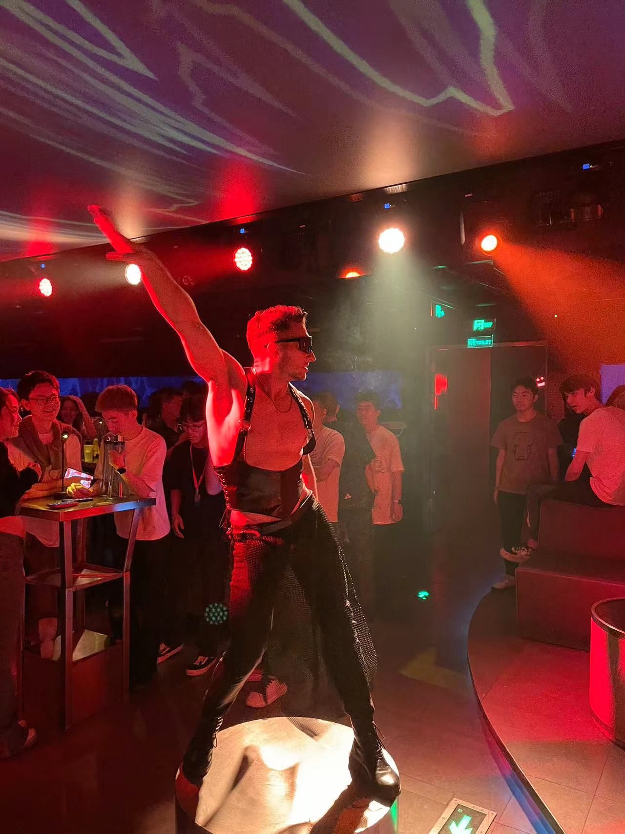 齐齐哈尔商务ktv中低端消费多种选择-碾子山区ktv预定